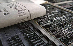 What is the difference between screen printing and offset printing? Which one is better?